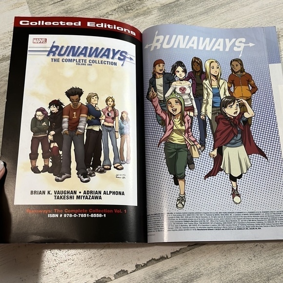Marvel Runaways The Complete Collection Volume Three Book - Picture 3 of 5
